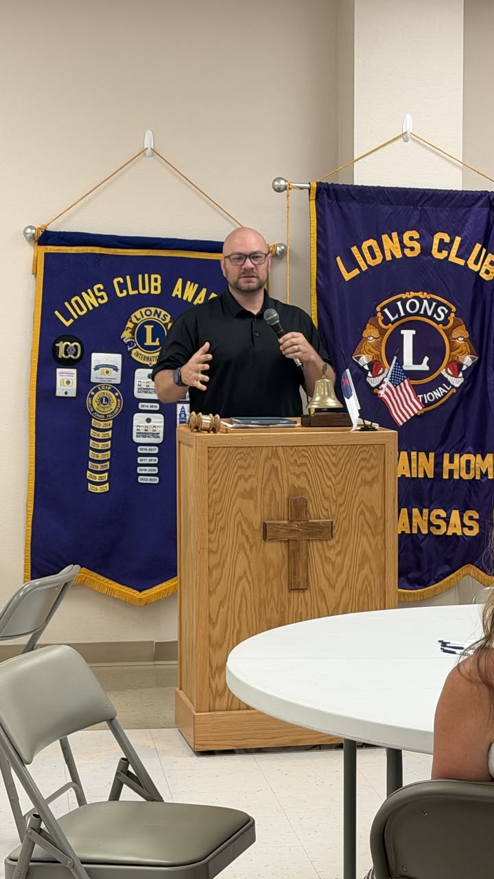 Daniel Grace speaking to the Mountain Home Lions Club community speaker series